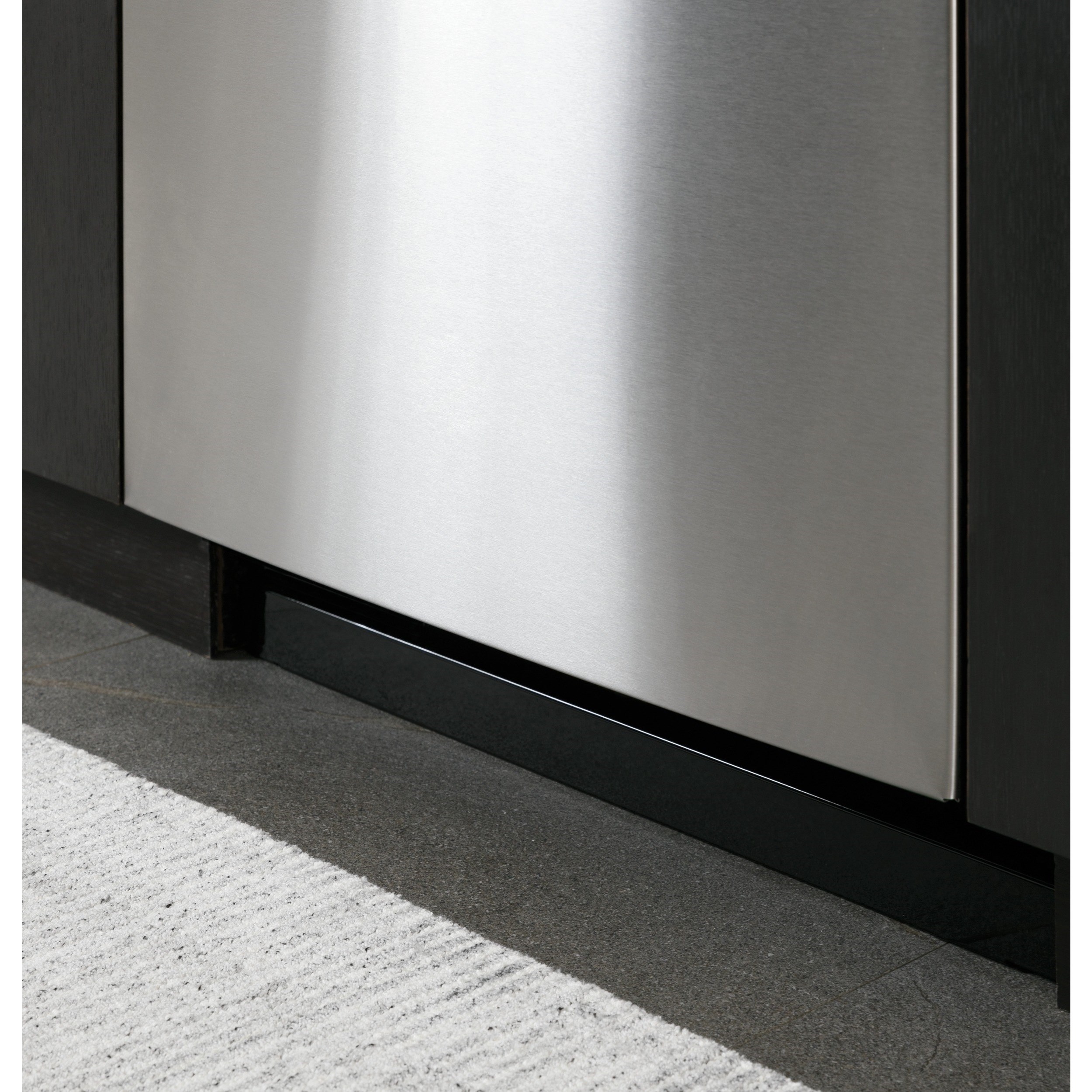 GE Appliances GE Profile™ Smart Stainless Steel Interior Dishwasher